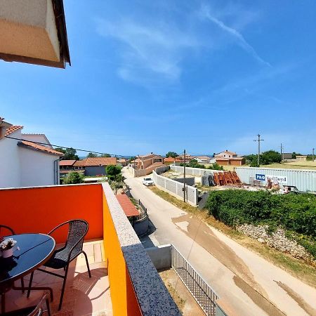 Apartman Zeljo Galižana Esterno foto