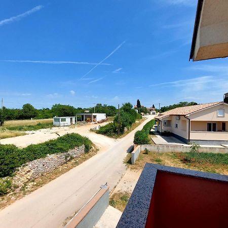 Apartman Zeljo Galižana Esterno foto