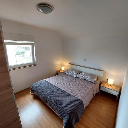 Apartman Zeljo Galižana Esterno foto