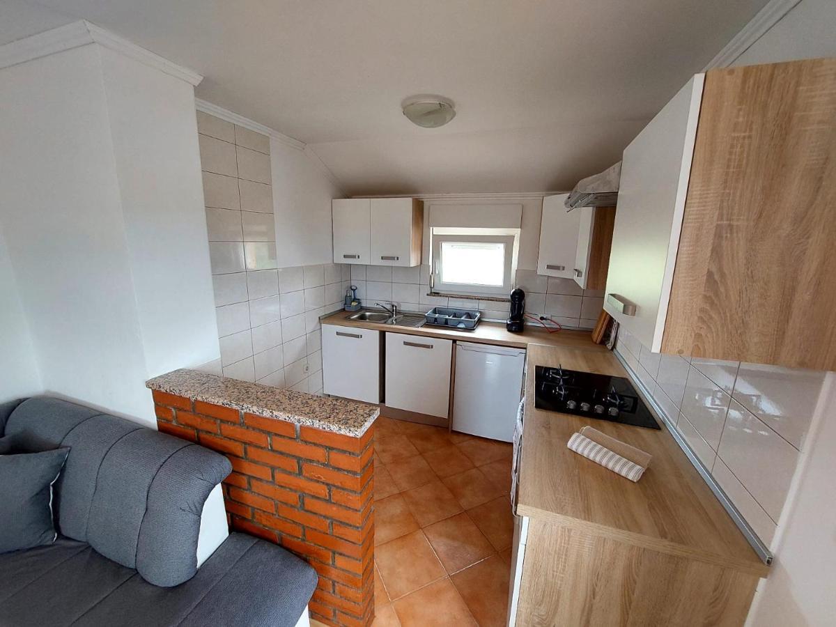 Apartman Zeljo Galižana Esterno foto