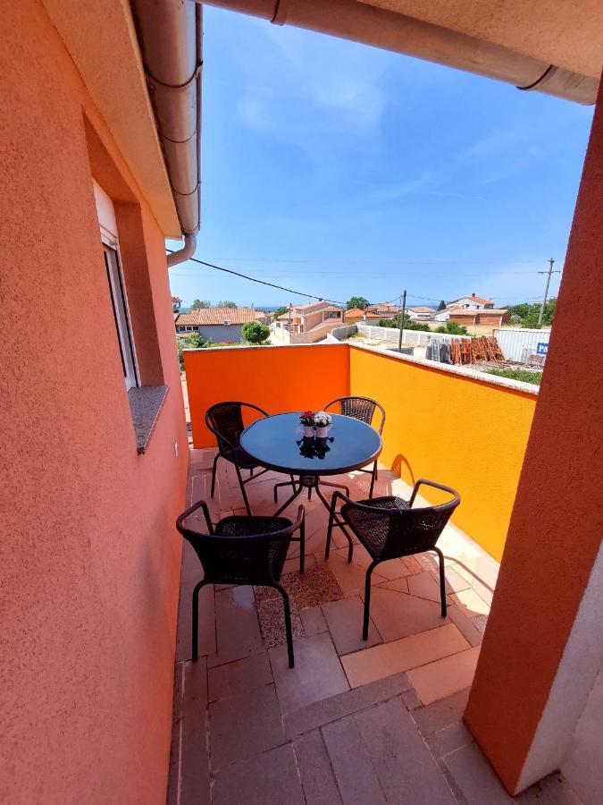 Apartman Zeljo Galižana Esterno foto