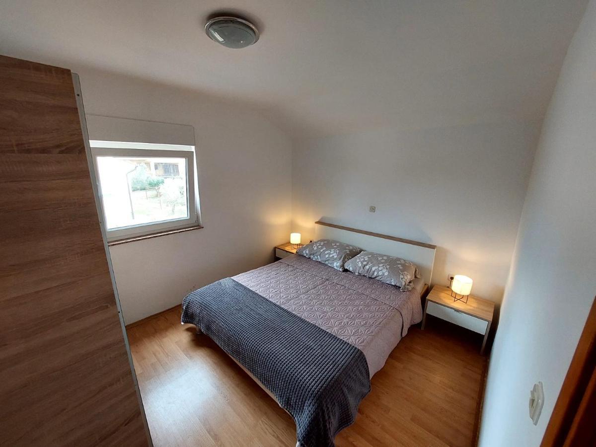 Apartman Zeljo Galižana Esterno foto
